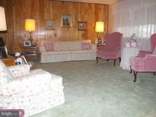 1015 Anna Road Huntingdon Valley, PA 19006 - Photo 2 of 6