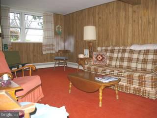 1015 Anna Road Huntingdon Valley, PA 19006 - Photo 3 of 6