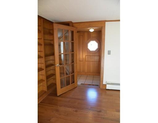 7 Rochambeau Street Fairhaven, MA 02719 - Photo 8 of 19 Gallery Image 8