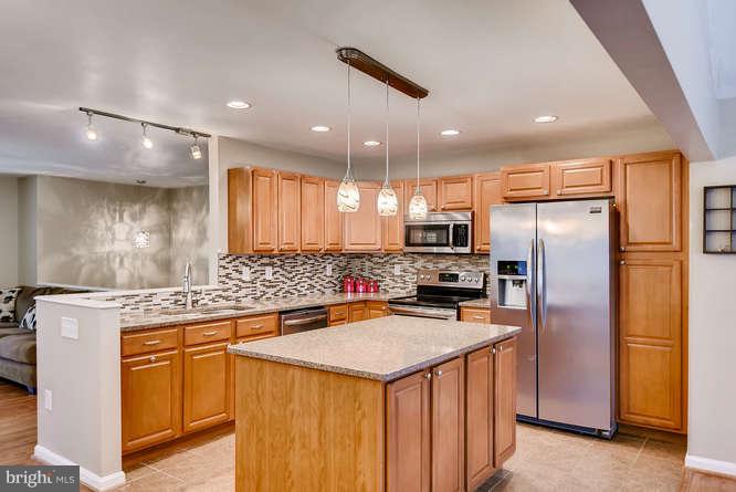 188 Park Road Pasadena, MD 21122 - Photo 2 of 31 Gallery Image 2