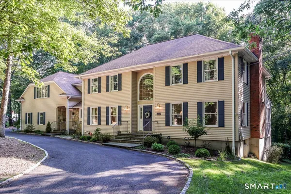 $1,050,000 | 17 Herman Lane, Easton, CT 06612