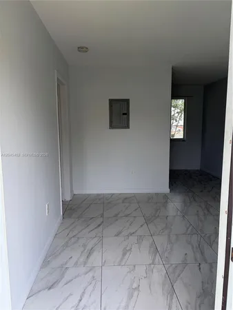 $1,500 | 14399 Northeast 5th Place, Unit 5, North Miami, FL 33161