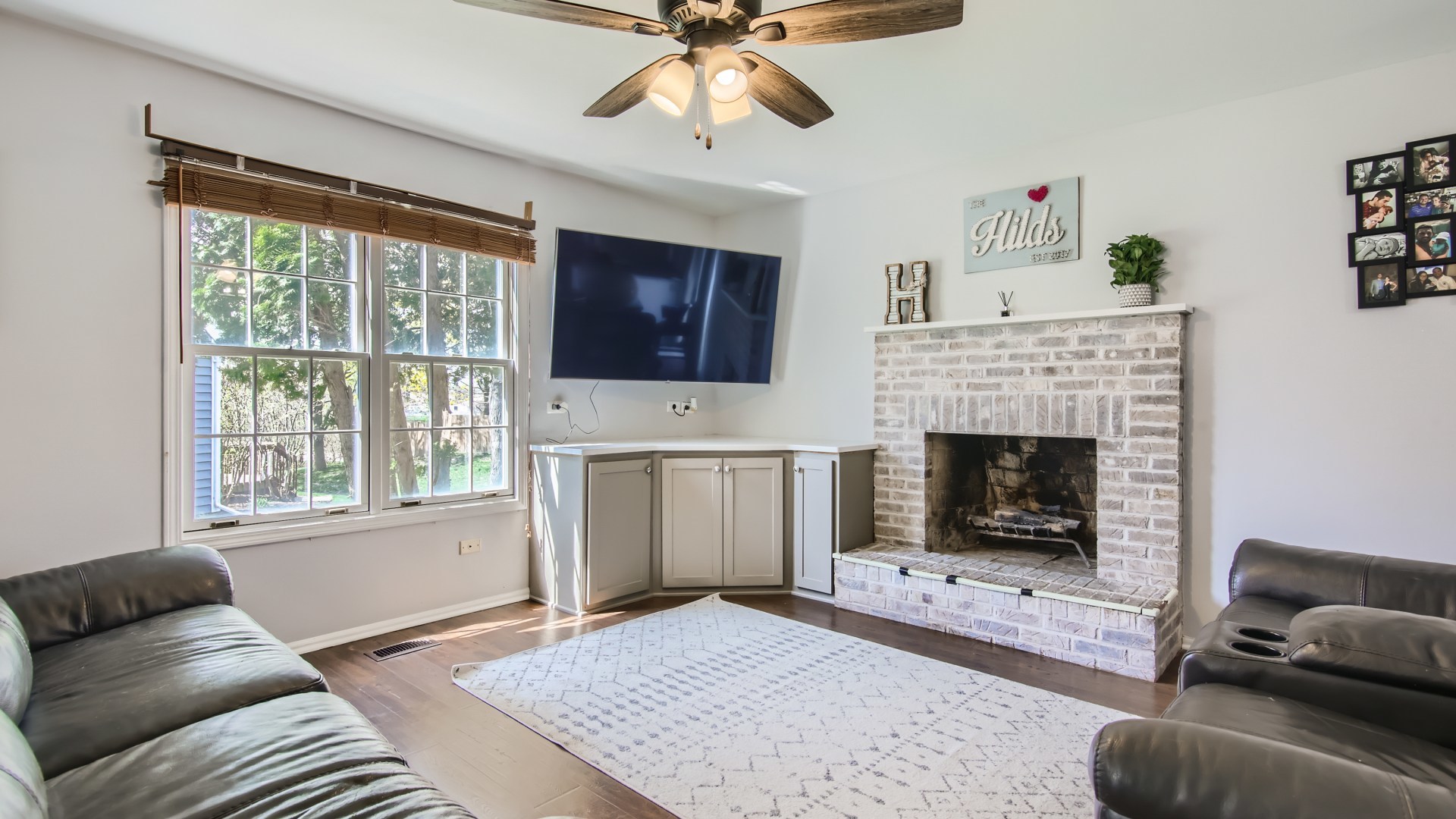 269 Concord Square Gurnee, IL 60031 - Photo 17 of 28 a living room with furniture and a fireplace