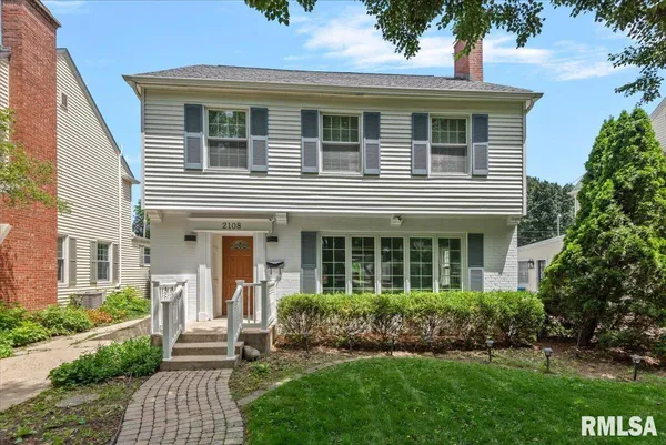 $299,900 | 2108 South Glenwood Avenue, Springfield, IL 62704