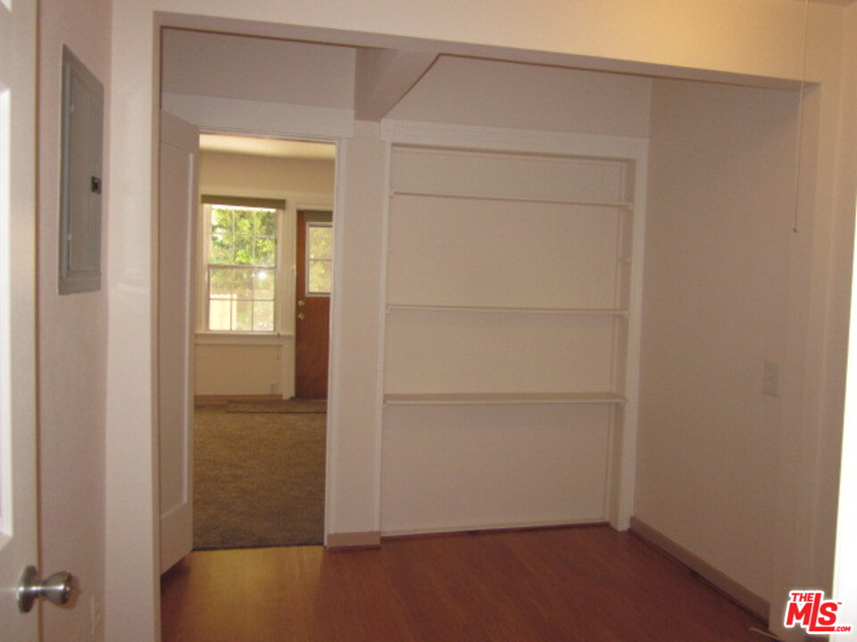 1545 Vanderbilt Place Glendale, CA 91205 - Photo 11 of 18