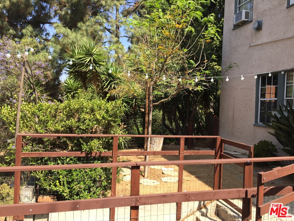 1545 Vanderbilt Place Glendale, CA 91205 - Photo 13 of 18