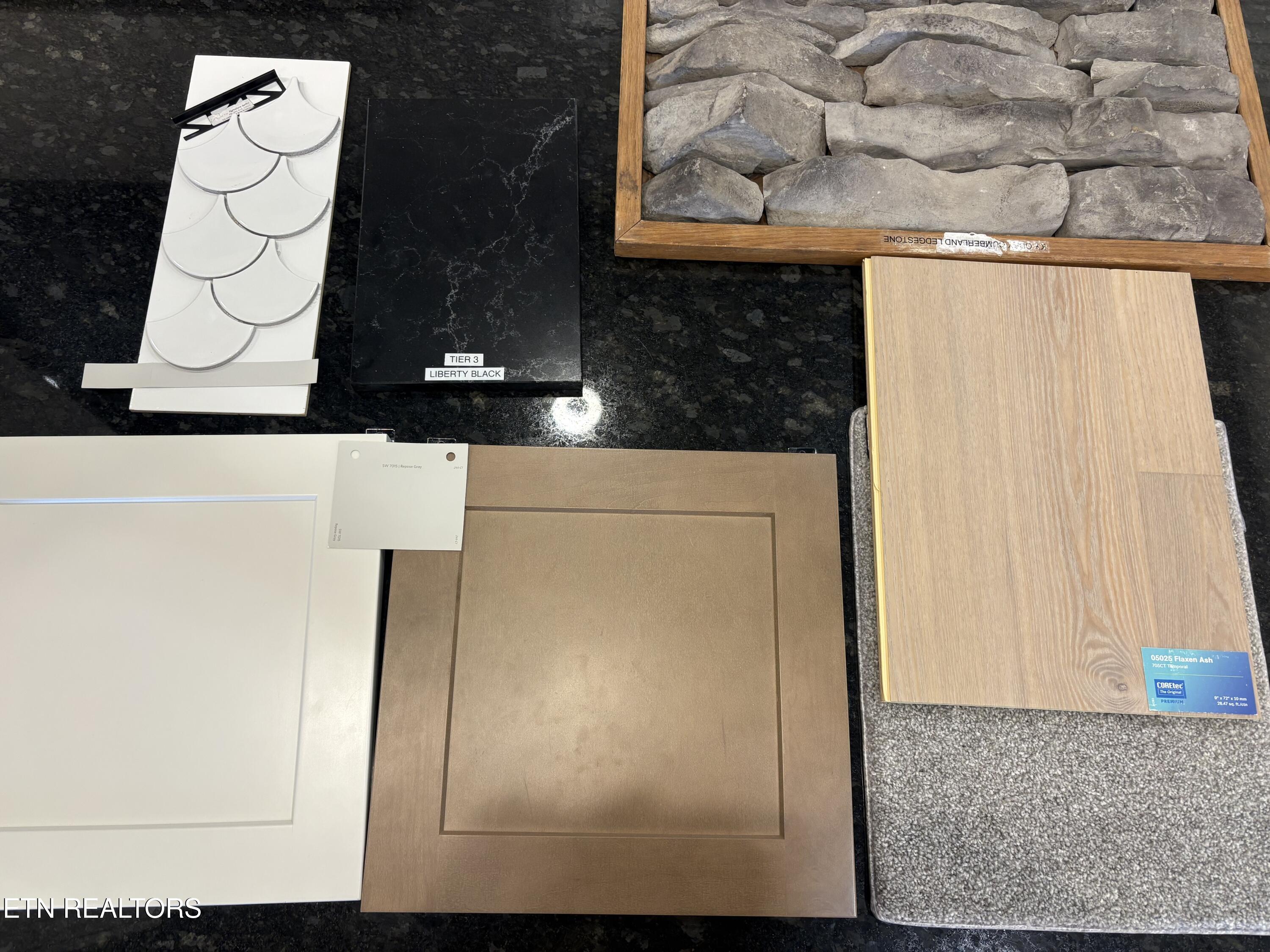 1876 Hickory Reserve Road Knoxville, TN 37932 - Photo 4 of 6 92 HC Interior