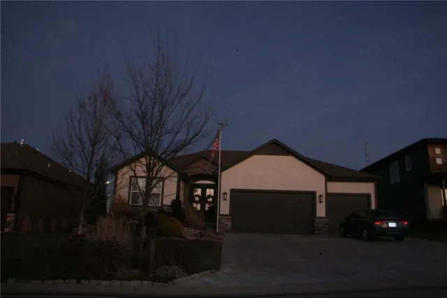 $650,000 | 8785 Greeley Street, Lenexa, KS 66227