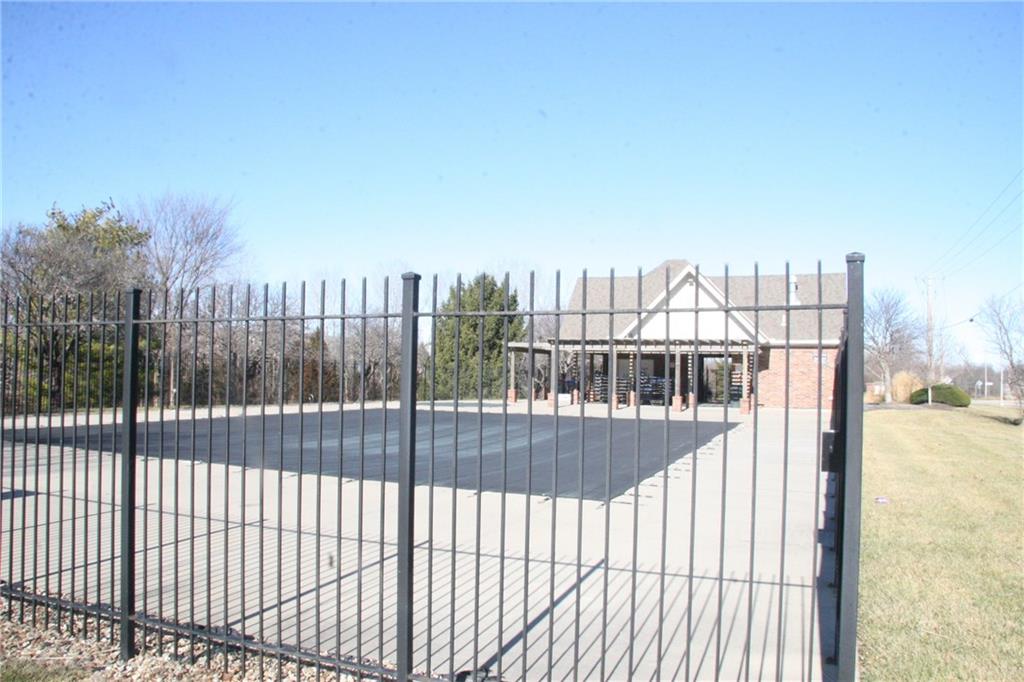 8785 Greeley Street Lenexa, KS 66227 - Photo 36 of 43