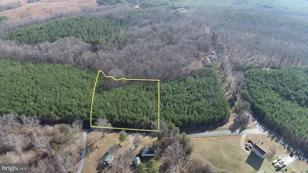 $75,000 | Lot 2 Hardware Road, Arvonia, VA 23004