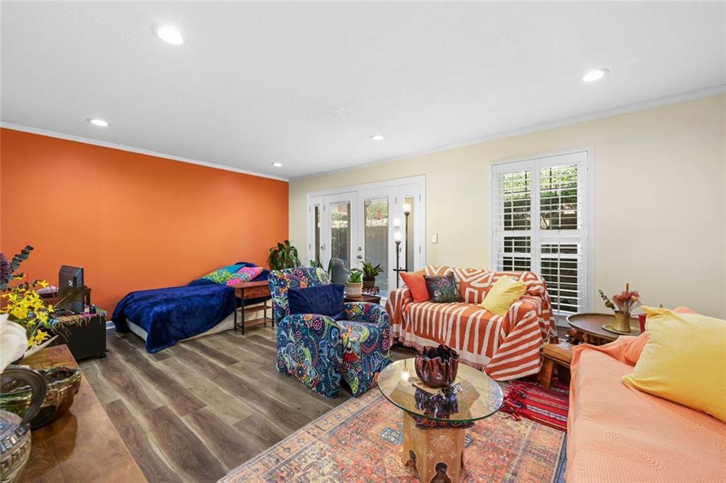 6851 Roswell Road, Unit F3 Sandy Springs, GA 30328 - Photo 4 of 30 Gallery Image 4
