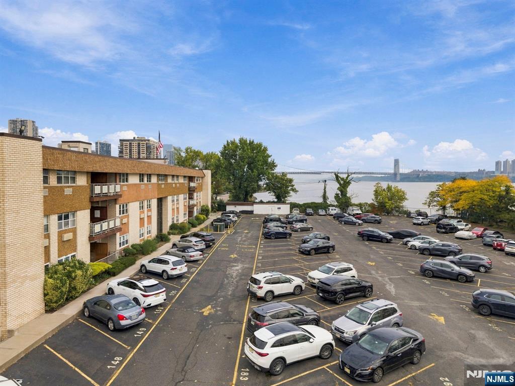 1111 River Road, Unit G16 Edgewater, NJ 07020 - Photo 23 of 29 Gallery Image 23