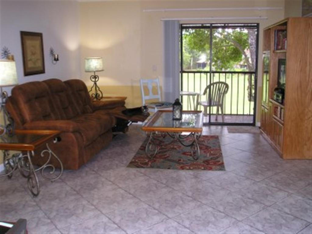 2320 Germantown Road Delray Beach, FL 33445 - Photo 3 of 20 3 (Large)