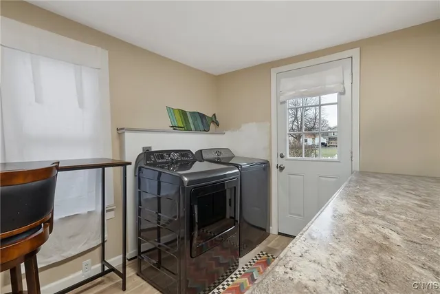 $159,900 | 81 East 10th Street, Oswego, NY 13126