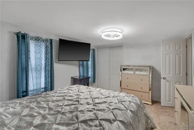 $159,900 | 81 East 10th Street, Oswego, NY 13126