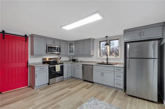 $159,900 | 81 East 10th Street, Oswego, NY 13126