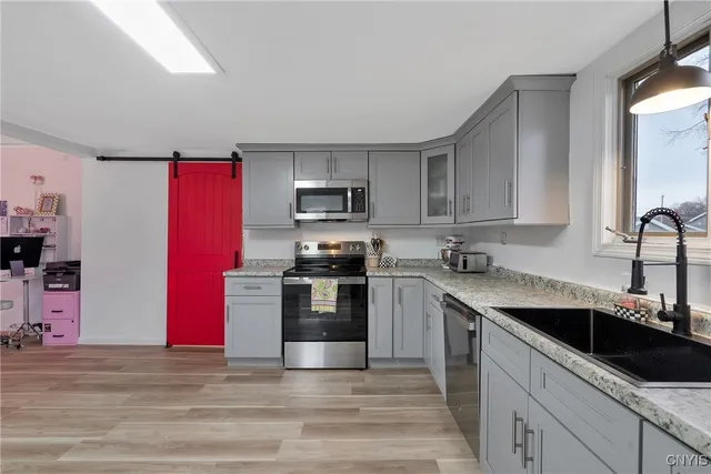 $159,900 | 81 East 10th Street, Oswego, NY 13126