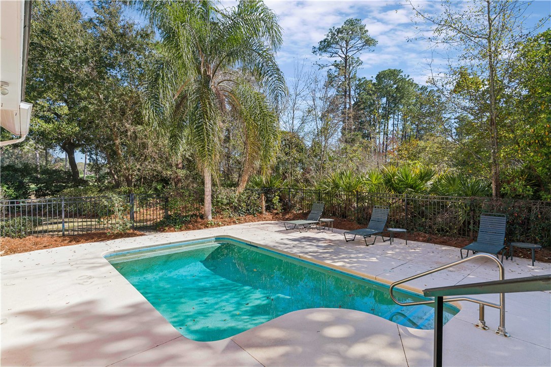 125 Pine Valley St. Simons Island, GA 31522 - Photo 5 of 14 Private Pool
