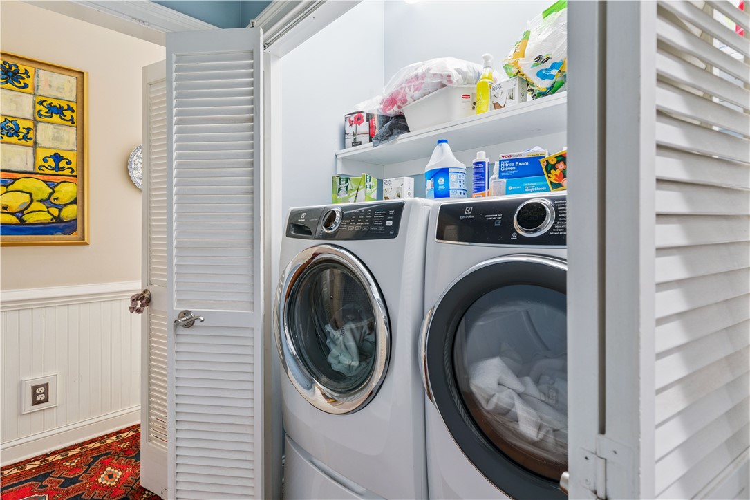 125 Pine Valley St. Simons Island, GA 31522 - Photo 10 of 14 Laundry Area
