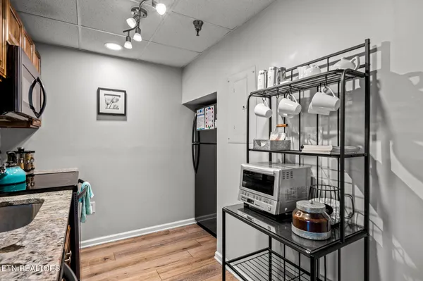 $349,900 | 413 Baskins Creek Road, Unit 406, Gatlinburg, TN 37738