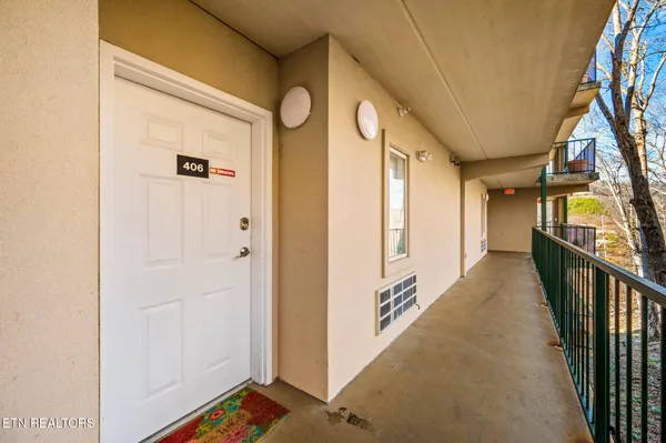 $349,900 | 413 Baskins Creek Road, Unit 406, Gatlinburg, TN 37738