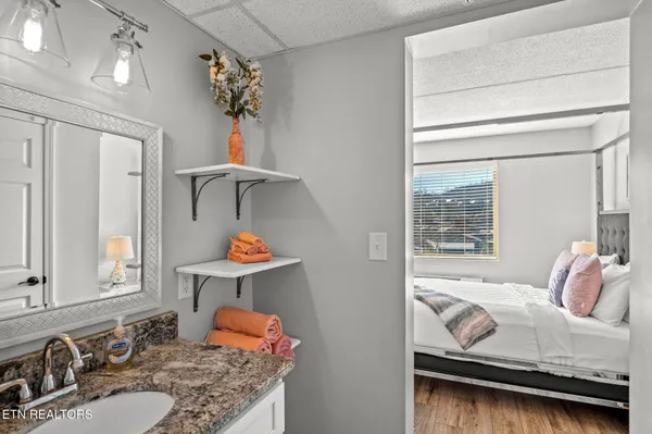 $349,900 | 413 Baskins Creek Road, Unit 406, Gatlinburg, TN 37738