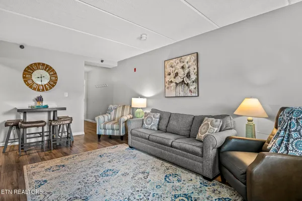 $349,900 | 413 Baskins Creek Road, Unit 406, Gatlinburg, TN 37738