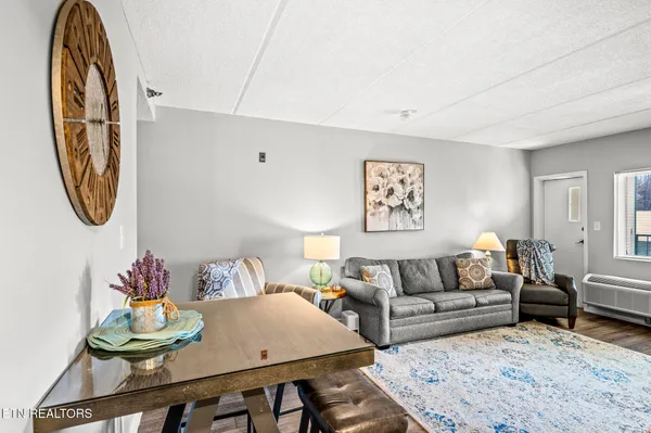 $349,900 | 413 Baskins Creek Road, Unit 406, Gatlinburg, TN 37738