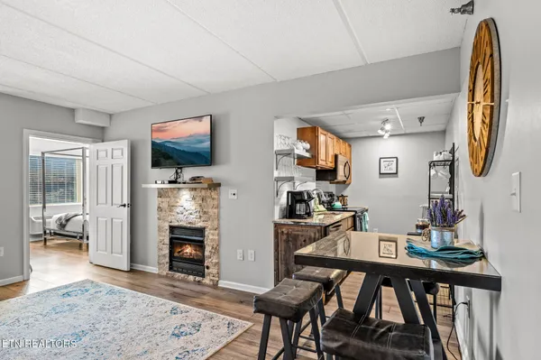$349,900 | 413 Baskins Creek Road, Unit 406, Gatlinburg, TN 37738