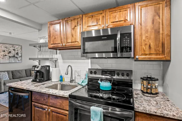 $349,900 | 413 Baskins Creek Road, Unit 406, Gatlinburg, TN 37738