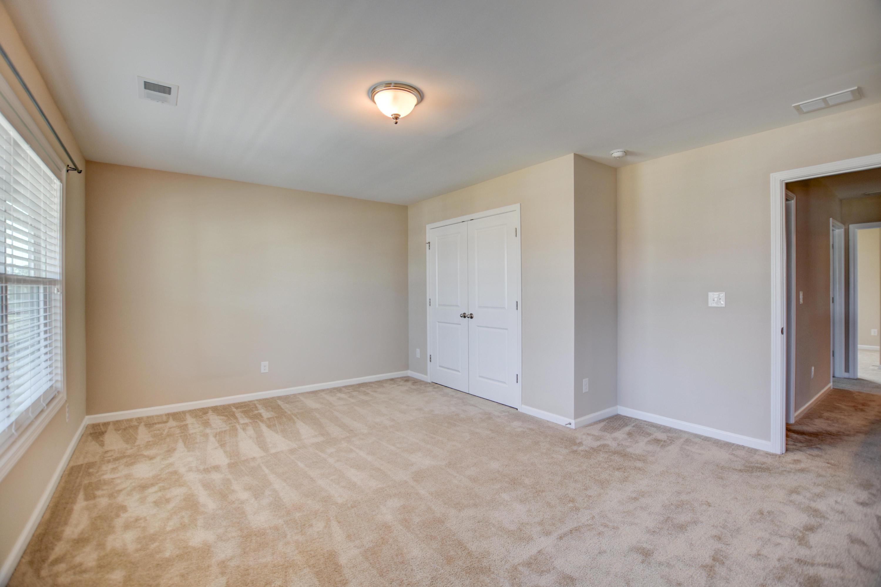 1309 Raven Road Hanahan, SC 29410 - Photo 7 of 33 32 (2)