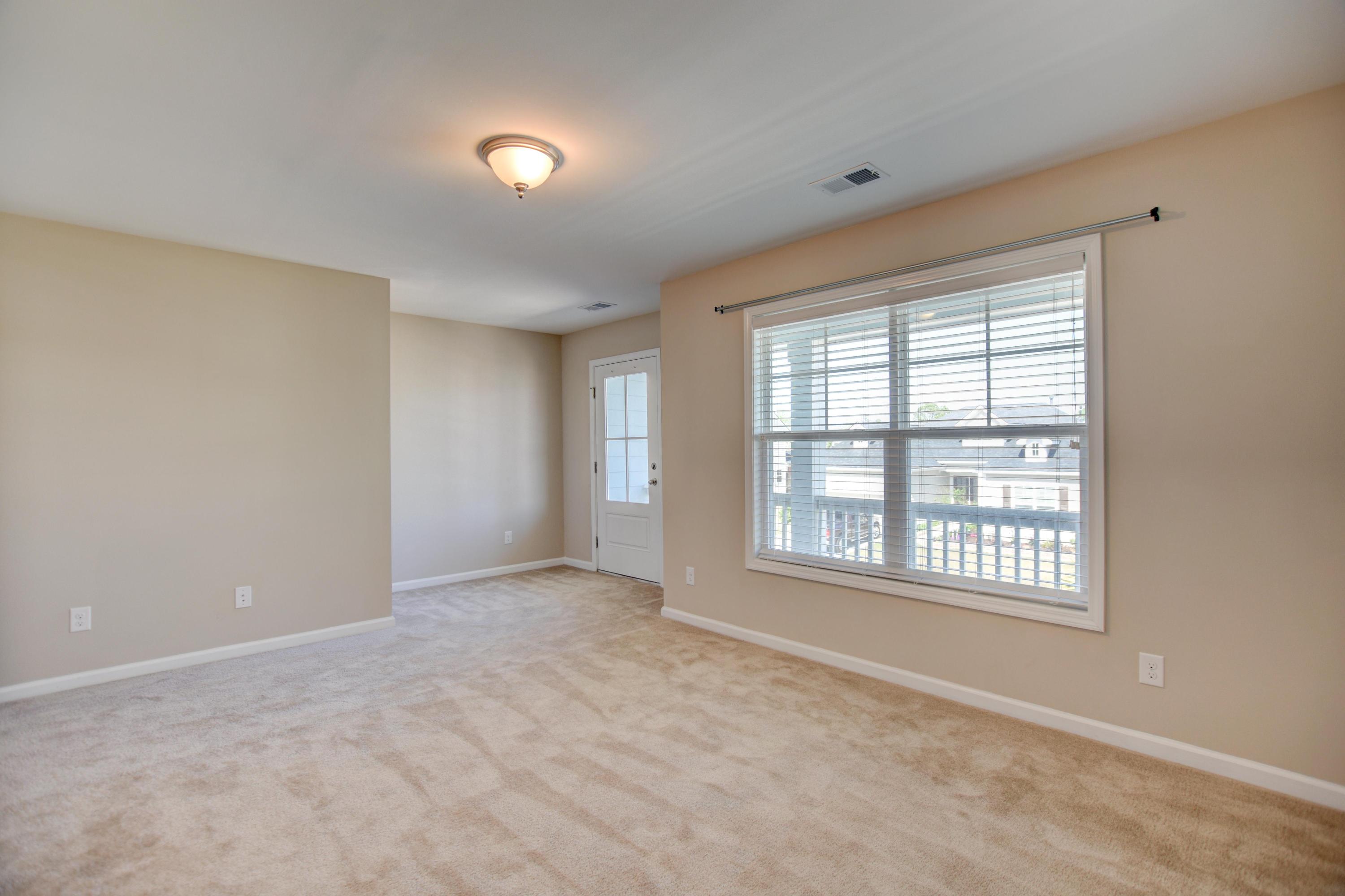 1309 Raven Road Hanahan, SC 29410 - Photo 8 of 33 31 (2)