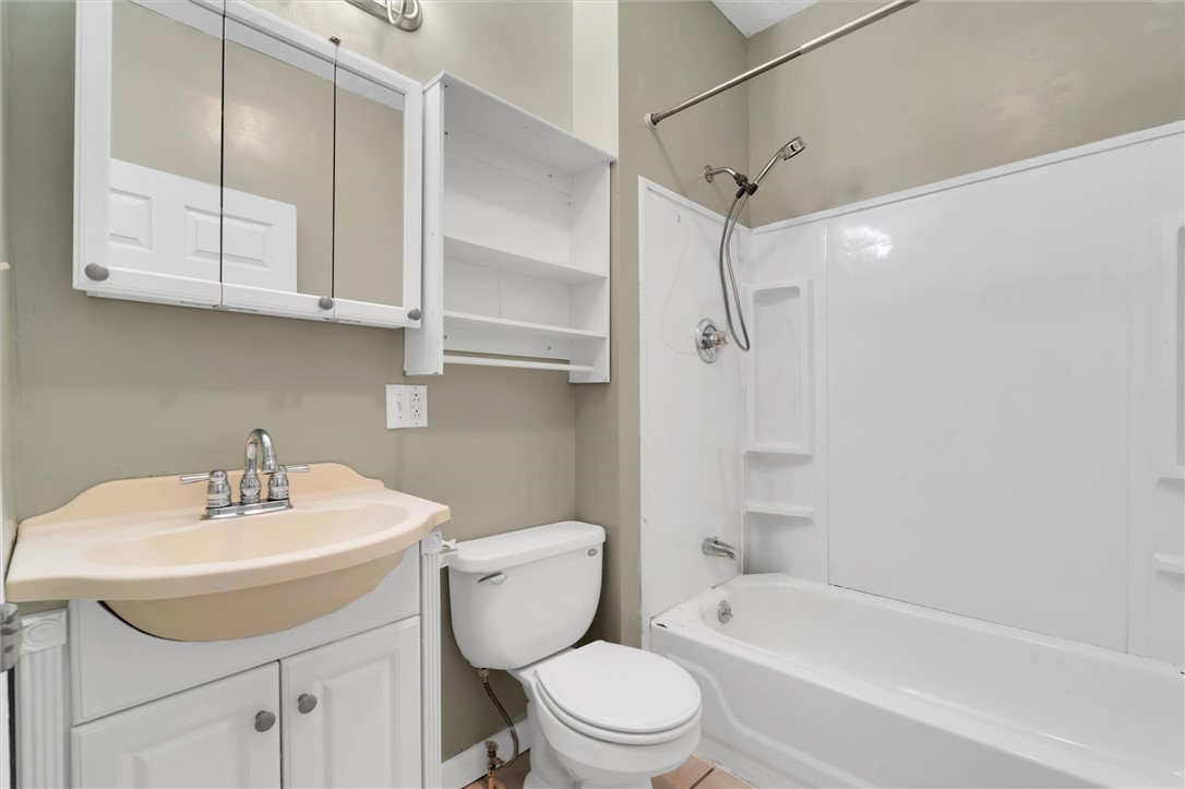 311 Lakeside Drive Westminster, SC 29693 - Photo 16 of 21