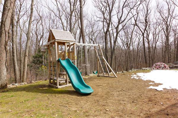 77 Old Orchard Road Sherborn, MA 01770 - Photo 25 of 26 Gallery Image 25