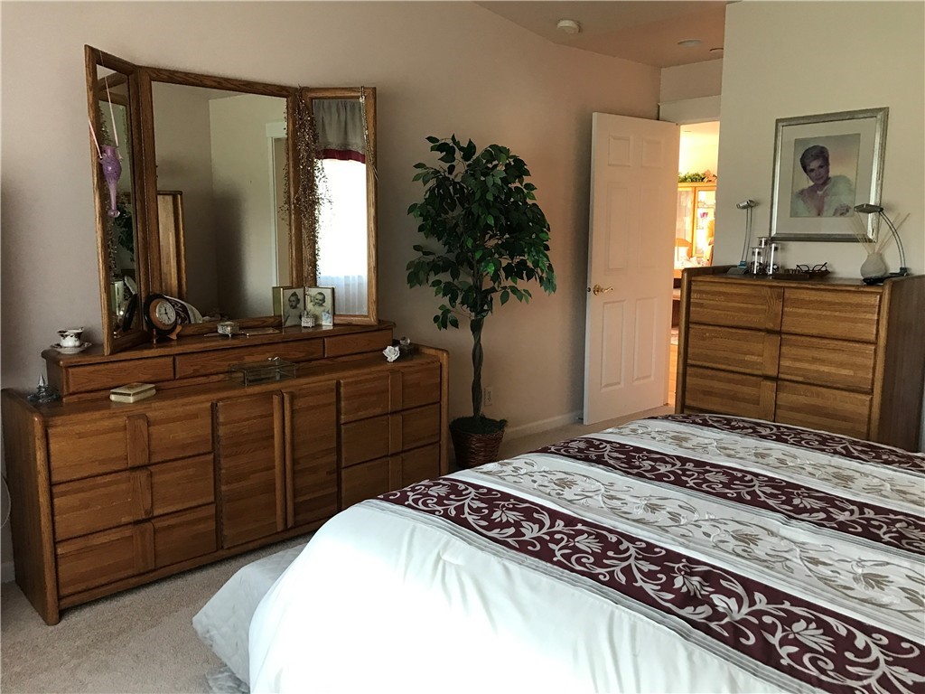 321 East Soderberg Road, Unit 5 Allyn, WA 98524 - Photo 9 of 13 Gallery Image 9