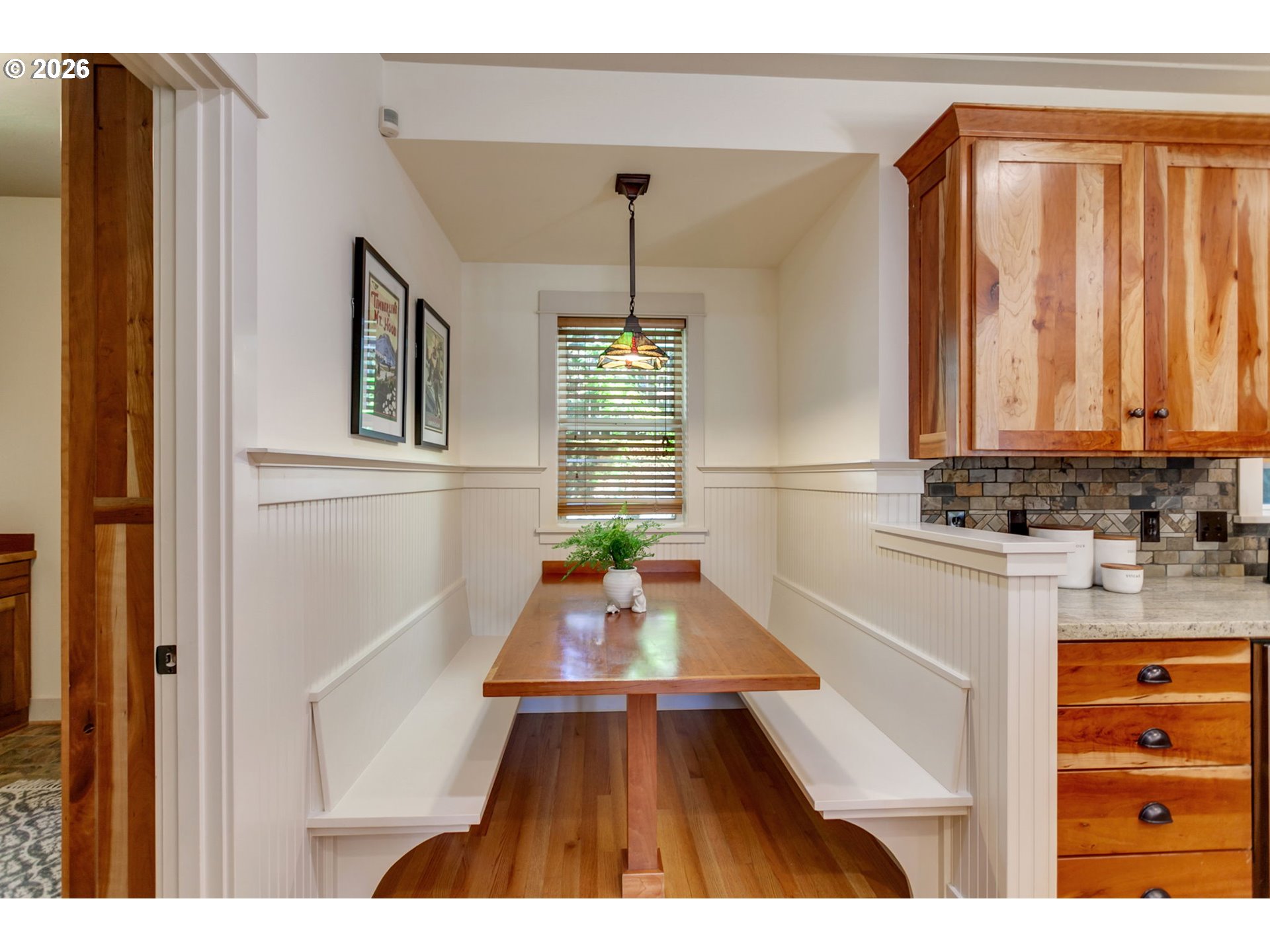 2939 Southwest Custer Street Portland, OR 97219 - Photo 16 of 48