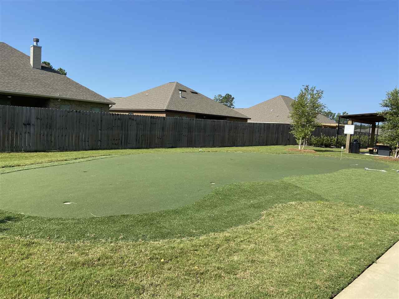 13108 Sanderling Loop Daphne, AL 36527 - Photo 31 of 33 Putting Green