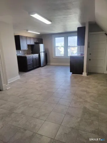 $1,300 | 12 Garfield Street, Unit 12, Enfield, CT 06082