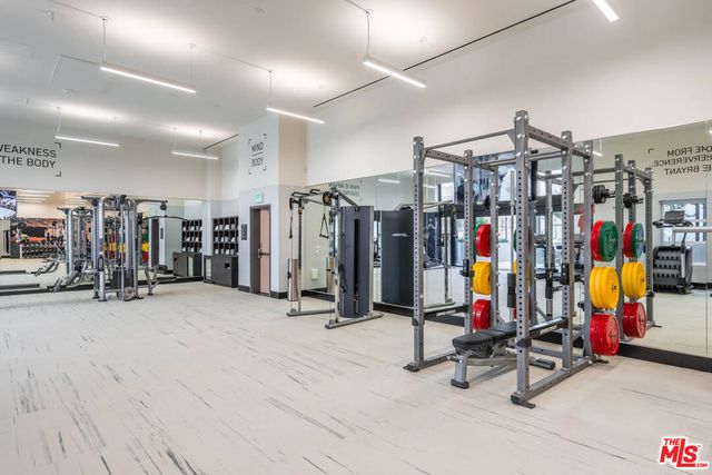 $6,850 | 6933 Santa Monica Boulevard, Unit 112, Los Angeles, CA 90038