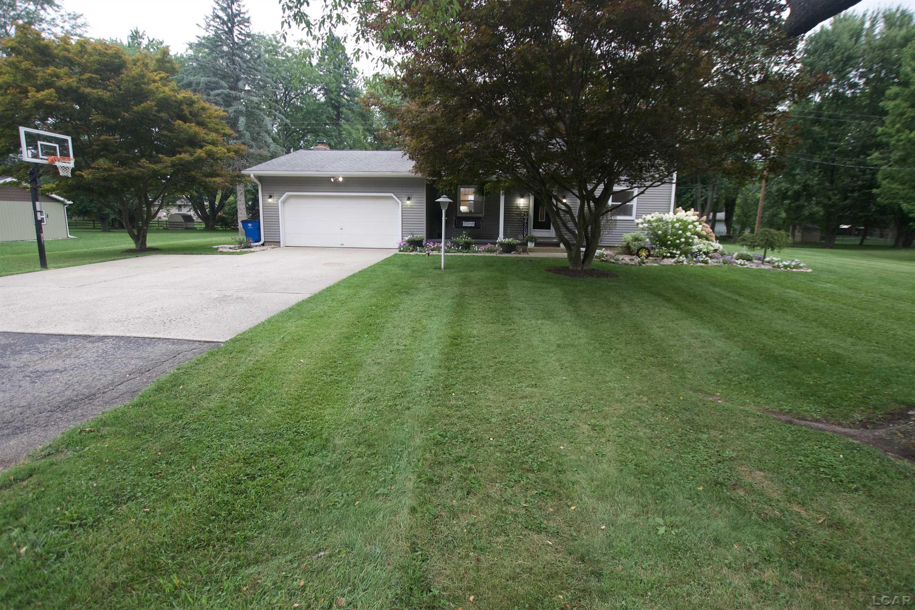 2652 Spielman Road Adrian, MI 49221 - Photo 1 of 31 50218560-90219118-1a10-4bf0-8578-165f0cda7d13.JPG