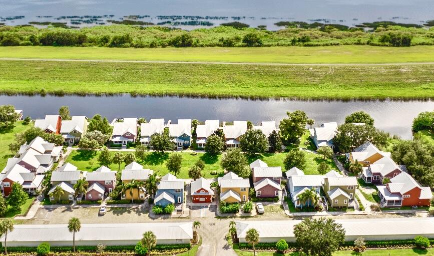 4334 Highway 441, Unit 6 Okeechobee, FL 34974 - Photo 14 of 15 a view of an outdoor space