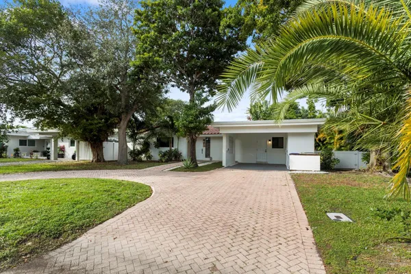 $729,900 | 715 Northeast 25th Avenue, Pompano Beach, FL 33062