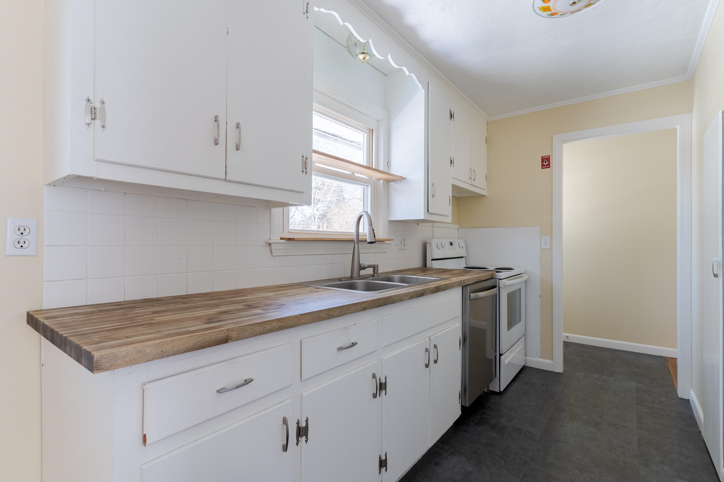 5 Wayside Drive Exeter, NH 03833 - Photo 7 of 27