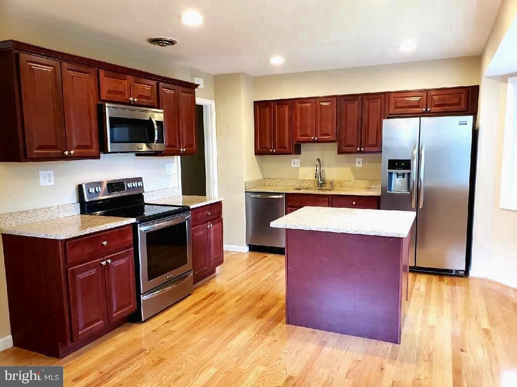 1807 Reedie Drive Silver Spring, MD 20902 - Photo 7 of 13