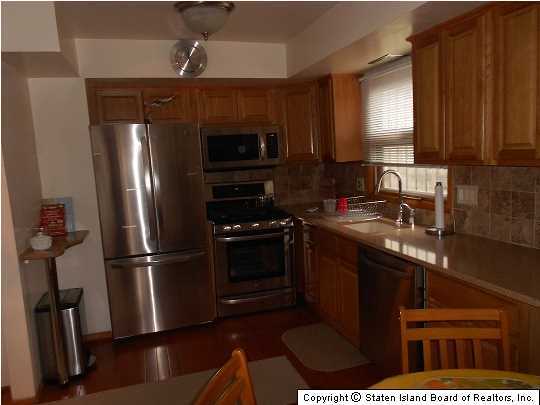 267 Fingerboard Road Staten Island, NY 10305 - Photo 5 of 15 Additional Photo