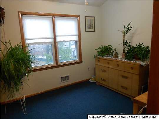 267 Fingerboard Road Staten Island, NY 10305 - Photo 10 of 15 Additional Photo