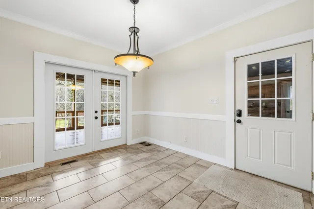 $475,000 | 2520 West Beaver Creek Drive, Powell, TN 37849