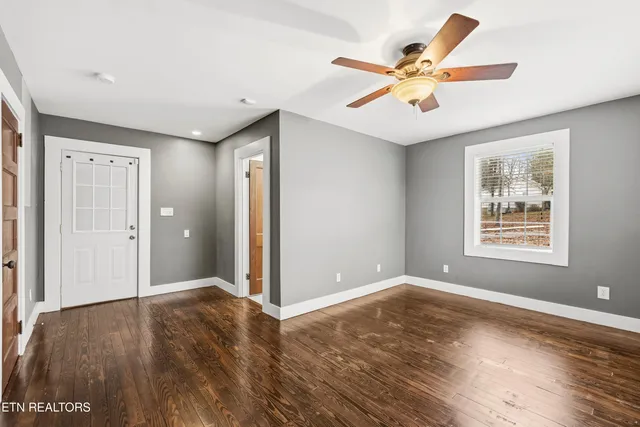 $475,000 | 2520 West Beaver Creek Drive, Powell, TN 37849