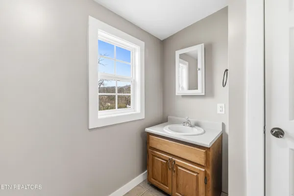 $395,000 | 2520 West Beaver Creek Drive, Powell, TN 37849