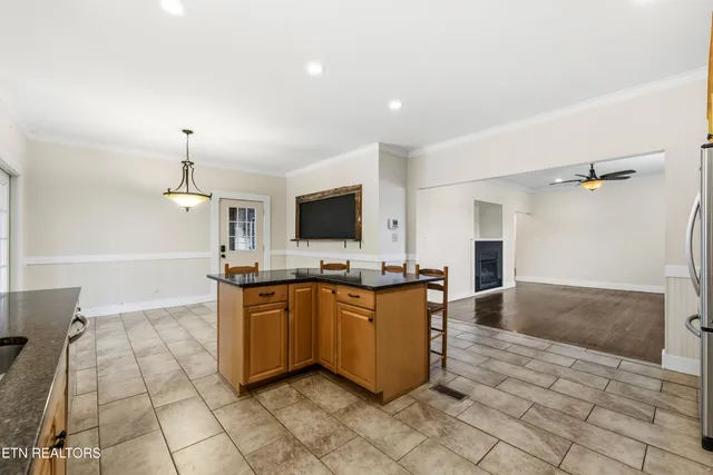 $475,000 | 2520 West Beaver Creek Drive, Powell, TN 37849